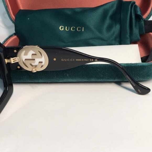 New ✨ Authentic Gucci GG1022S 001 Black Oversized Square Sunglasses ✨ - Picture 10 of 11